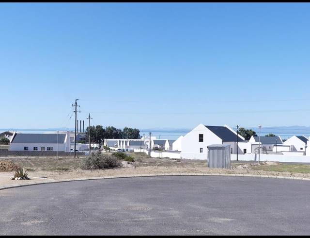 LAND FOR SALE IN HARBOUR LIGHTS
